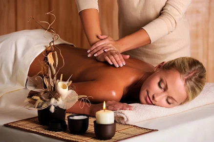 https://samarpanphysioclinic.com/wp-content/uploads/2019/02/aromatherapy-massage.webp